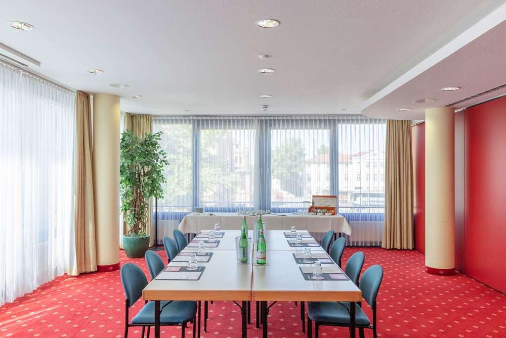 Intercityhotel Отель