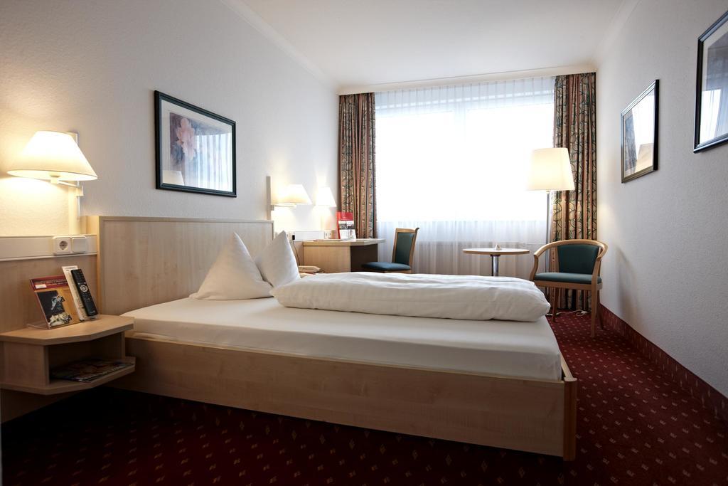 Отель Intercityhotel Шверин