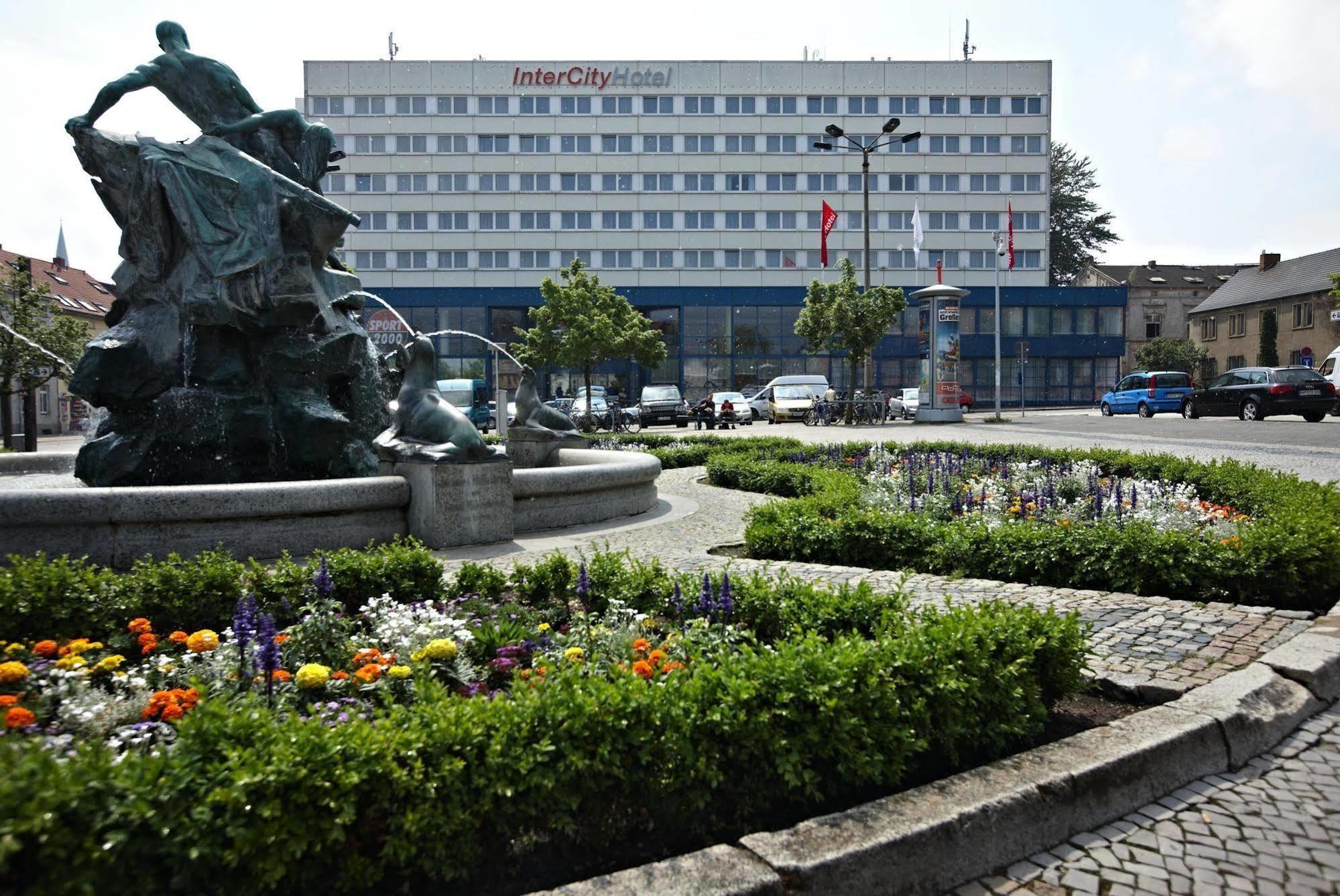 Intercityhotel Отель